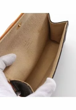 Pre-loved LOUIS VUITTON PochetteFlorentine Classic Monogram handcarry bag belt bag PVC Genuine Leather Brown Belt (S) -Louis Vuitton Shop louis vuitton 8473 3257536 3