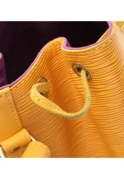 Pre-loved LOUIS VUITTON Noe Waved Pattern Yellow Genuine Leather Shoulder Bag hyellow 15 Pre-loved LOUIS VUITTON Noe Waved Pattern Yellow Genuine Leather Shoulder Bag hyellow -Louis Vuitton Shop louis vuitton 8491 1557536 6