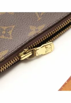 Pre-loved LOUIS VUITTON Pochette Accessoires Classic Monogram Handbag PVC Genuine Leather Brown -Louis Vuitton Shop louis vuitton 8495 0557536 5