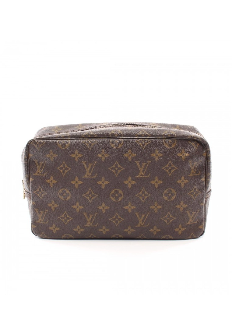Pre-loved LOUIS VUITTON Trousse toilette28 Classic Monogram Cosmetic Pouch PVC Brown 3 Pre-loved LOUIS VUITTON Trousse toilette28 Classic Monogram Cosmetic Pouch PVC Brown