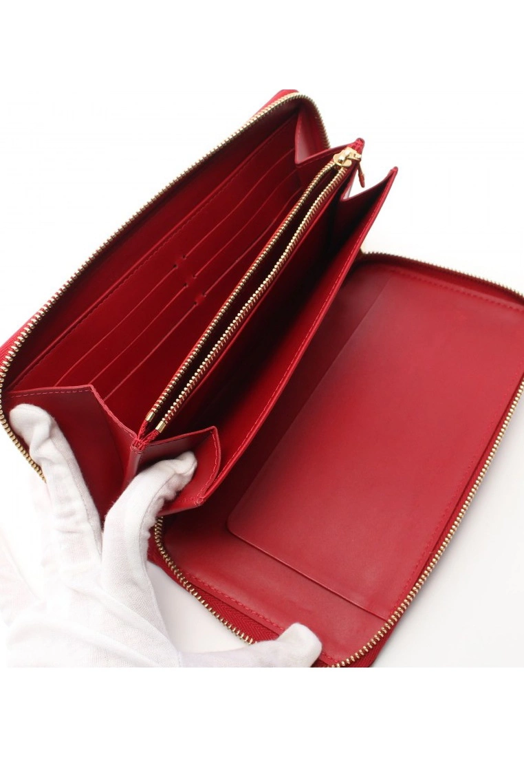 Pre-loved LOUIS VUITTON Zipper organizer Classic Monogram Patent leather apple red Long round zipper Genuine Leather Wallet Red 5 Pre-loved LOUIS VUITTON Zipper organizer Classic Monogram Patent leather apple red Long round zipper Genuine Leather Wallet Red - Image 3