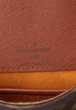 Pre-loved LOUIS VUITTON Musette salsa Monogram Crossbody Bag 13 Pre-loved LOUIS VUITTON Musette salsa Monogram Crossbody Bag -Louis Vuitton Shop louis vuitton 8709 1208326 4