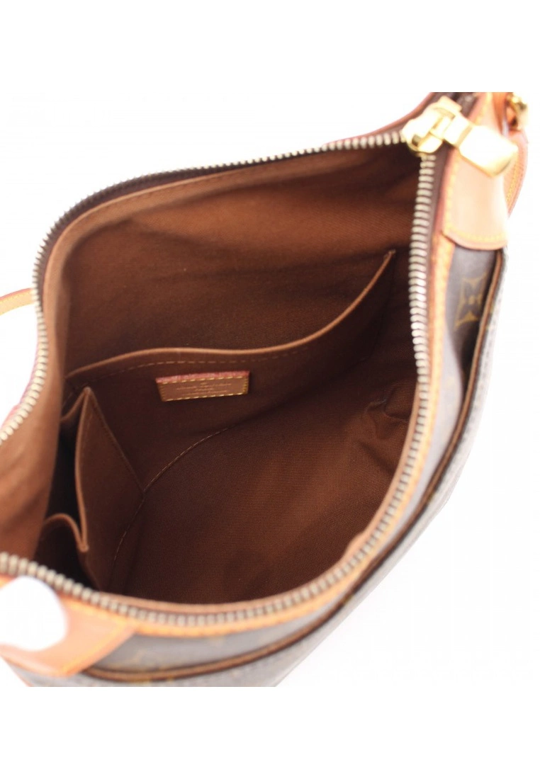 Pre-loved LOUIS VUITTON Odeon PM Classic Monogram Shoulder Bag PVC Genuine Leather Brown 5 Pre-loved LOUIS VUITTON Odeon PM Classic Monogram Shoulder Bag PVC Genuine Leather Brown - Image 3