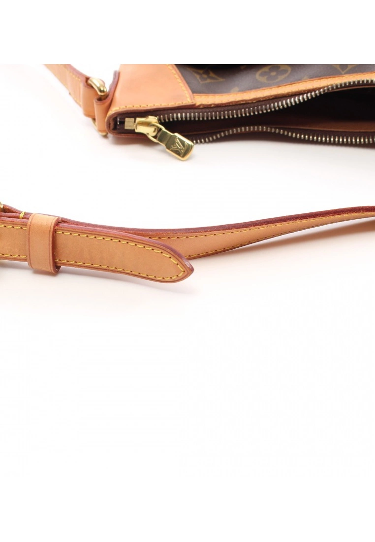 Pre-loved LOUIS VUITTON Odeon PM Classic Monogram Shoulder Bag PVC Genuine Leather Brown 10 Pre-loved LOUIS VUITTON Odeon PM Classic Monogram Shoulder Bag PVC Genuine Leather Brown - Image 8