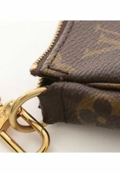 Pre-loved LOUIS VUITTON Pochette Accessoires Classic Monogram Handbag PVC Genuine Leather Brown -Louis Vuitton Shop louis vuitton 8742 5671636 7