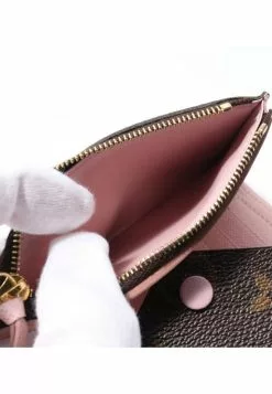 Pre-loved LOUIS VUITTON Portefeuille Victorine Classic Monogram ballet pink tri-fold Wallet PVC Brown Light Pink -Louis Vuitton Shop louis vuitton 8779 8391636 4