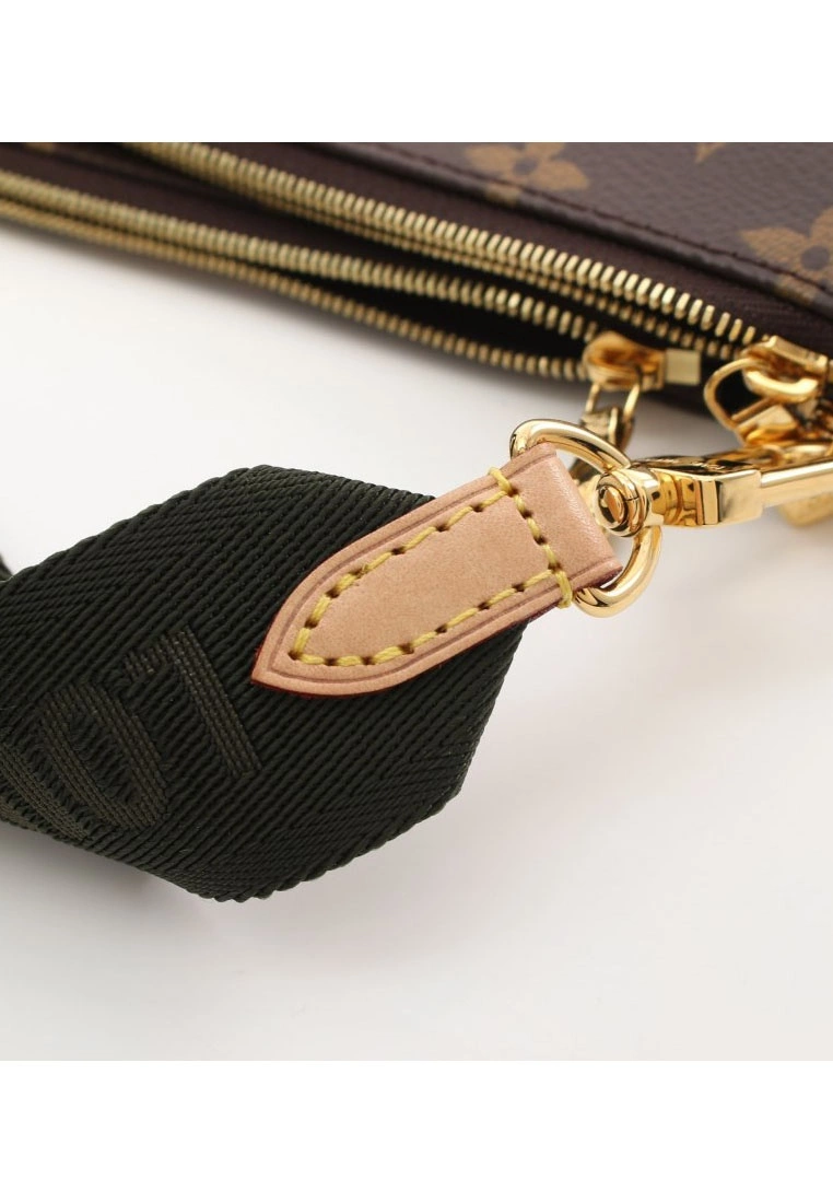 Pre-loved LOUIS VUITTON Multi Pochette Accessoires five-in-one Classic Monogram Khaki Shoulder Bag PVC Brown Khaki Green 3 sets 7 Pre-loved LOUIS VUITTON Multi Pochette Accessoires five-in-one Classic Monogram Khaki Shoulder Bag PVC Brown Khaki Green 3 sets - Image 5