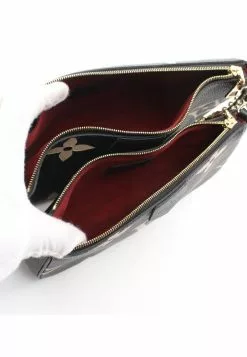 Pre-loved LOUIS VUITTON Multi Pochette Accessoires five-in-one 2 Colored Classic Monogram empreinte embossed Genuine Leather Shoulder Bag Black Beige 2 Way Style -Louis Vuitton Shop louis vuitton 8815 0581636 3