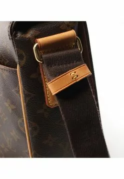 Pre-loved LOUIS VUITTON Abbesses Classic Monogram Shoulder Bag PVC Genuine Leather Brown -Louis Vuitton Shop louis vuitton 8816 5581636 8