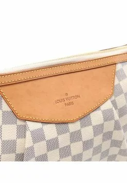 Pre-loved LOUIS VUITTON Siracusa MM white checkered Shoulder Bag PVC Genuine Leather white -Louis Vuitton Shop louis vuitton 8826 3381636 5