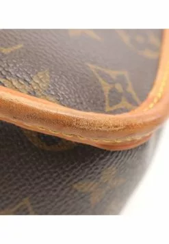 Pre-loved LOUIS VUITTON MONOGRAM CANVAS SOLOGNE 16 Pre-loved LOUIS VUITTON MONOGRAM CANVAS SOLOGNE -Louis Vuitton Shop louis vuitton 9059 5821336 7