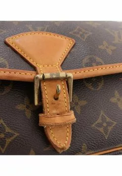 Pre-loved LOUIS VUITTON MONOGRAM CANVAS SOLOGNE 17 Pre-loved LOUIS VUITTON MONOGRAM CANVAS SOLOGNE -Louis Vuitton Shop louis vuitton 9059 5821336 8