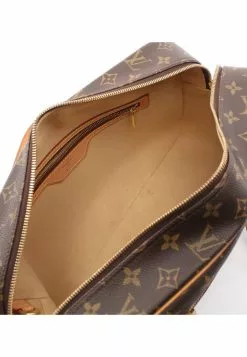 Pre-loved LOUIS VUITTON Shoulder Bag Cite GM Monogram Pvc Leather Brown 12 Pre-loved LOUIS VUITTON Shoulder Bag Cite GM Monogram Pvc Leather Brown -Louis Vuitton Shop louis vuitton 9072 1031336 3