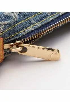 Pre-loved LOUIS VUITTON Baggy PM Old denim Shoulder Bag Genuine Leather Blue 14 Pre-loved LOUIS VUITTON Baggy PM Old denim Shoulder Bag Genuine Leather Blue -Louis Vuitton Shop louis vuitton 9079 8478736 5