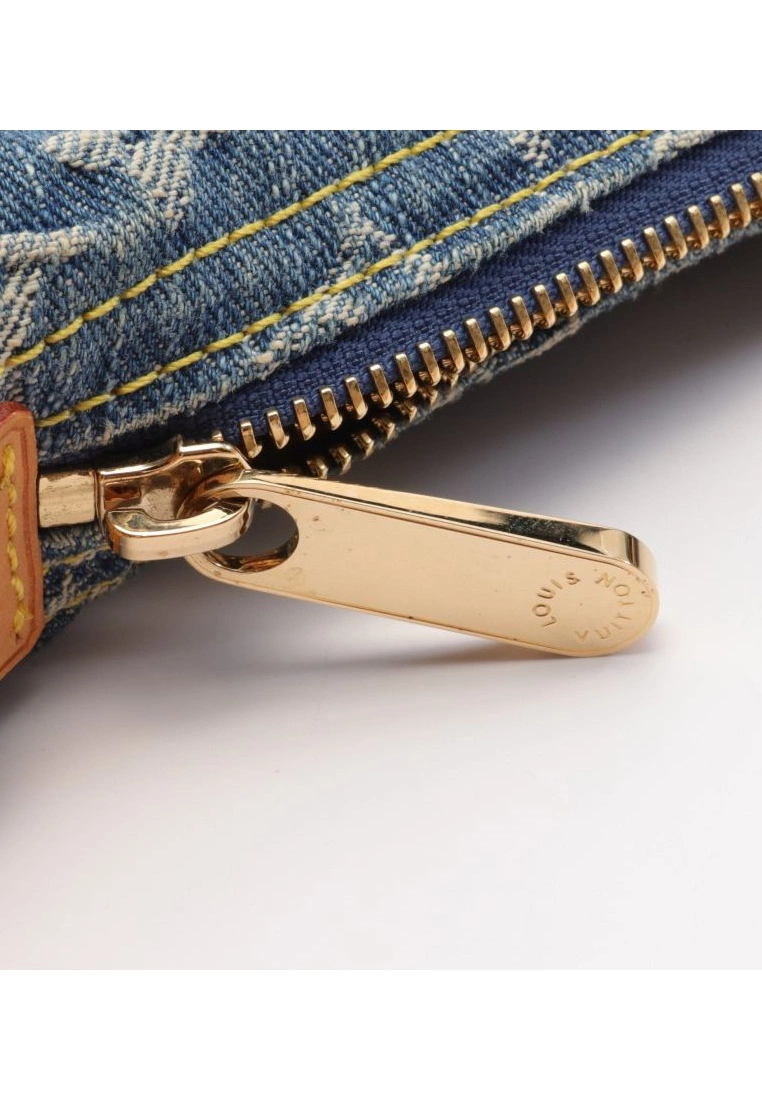 Pre-loved LOUIS VUITTON Baggy PM Old denim Shoulder Bag Genuine Leather Blue 7 Pre-loved LOUIS VUITTON Baggy PM Old denim Shoulder Bag Genuine Leather Blue - Image 5