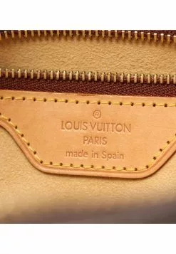 Pre-loved LOUIS VUITTON Looping GM Classic Monogram Shoulder Bag PVC Genuine Leather Brown -Louis Vuitton Shop louis vuitton 9105 1278736 4