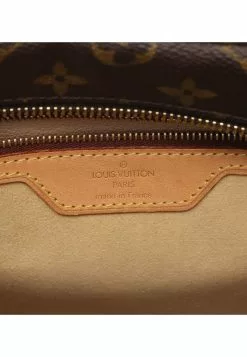 Pre-loved LOUIS VUITTON Luco Classic Monogram Shoulder Bag Tote Bag PVC Genuine Leather Brown 13 Pre-loved LOUIS VUITTON Luco Classic Monogram Shoulder Bag Tote Bag PVC Genuine Leather Brown -Louis Vuitton Shop louis vuitton 9117 0978736 4