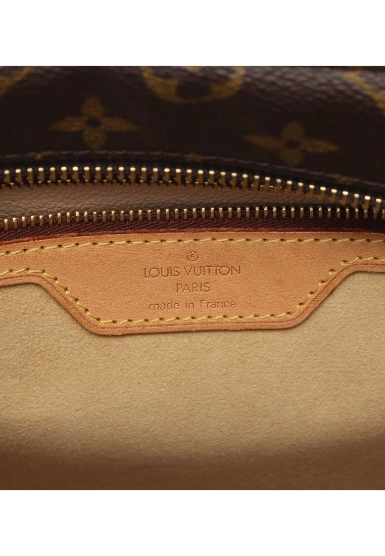 Pre-loved LOUIS VUITTON Luco Classic Monogram Shoulder Bag Tote Bag PVC Genuine Leather Brown 6 Pre-loved LOUIS VUITTON Luco Classic Monogram Shoulder Bag Tote Bag PVC Genuine Leather Brown - Image 4