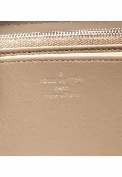 Pre-loved LOUIS VUITTON Mahina Greige Rounded zipper long leather Wallet grey beige -Louis Vuitton Shop louis vuitton 9118 6378736 4
