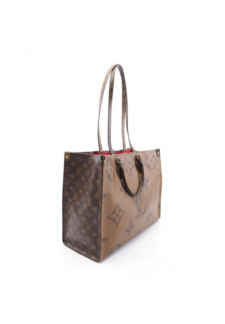 Pre-loved LOUIS VUITTON OnTheGo GM Old Flower Giant Reverse Shoulder Bag Tote Bag PVC Brown Beige 2 Way Style 4 Pre-loved LOUIS VUITTON OnTheGo GM Old Flower Giant Reverse Shoulder Bag Tote Bag PVC Brown Beige 2 Way Style - Image 2