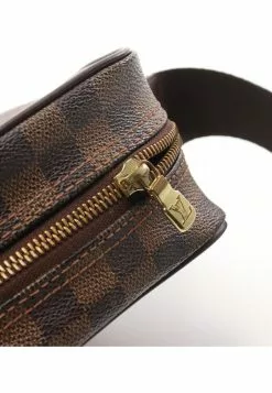 Pre-loved LOUIS VUITTON Olav PM Black chessboard Shoulder Bag PVC Genuine Leather Brown -Louis Vuitton Shop louis vuitton 9142 6878736 8