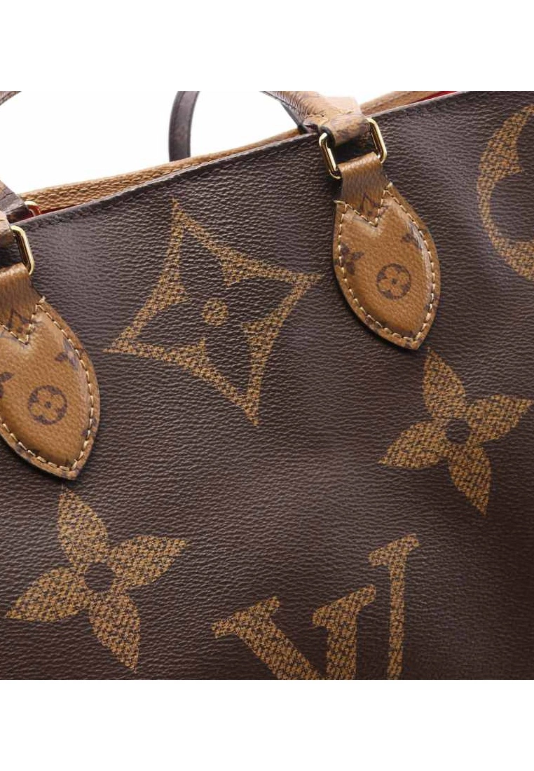 Pre-loved LOUIS VUITTON OnTheGo GM Old Flower Giant Reverse Shoulder Bag Tote Bag PVC Brown Beige 2 Way Style 8 Pre-loved LOUIS VUITTON OnTheGo GM Old Flower Giant Reverse Shoulder Bag Tote Bag PVC Brown Beige 2 Way Style - Image 6