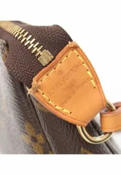 Pre-loved LOUIS VUITTON Pochette Accessoires Classic Monogram Handbag PVC Genuine Leather Brown -Louis Vuitton Shop louis vuitton 9149 7688736 4