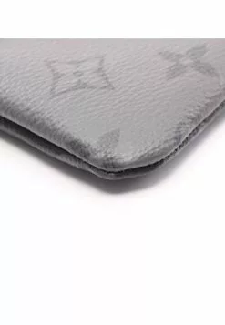 Pre-loved LOUIS VUITTON Pochette Cle Monogram Eclipse Reverse Coin Pouch PVC Black Grey With Key Ring -Louis Vuitton Shop louis vuitton 9153 0288736 7