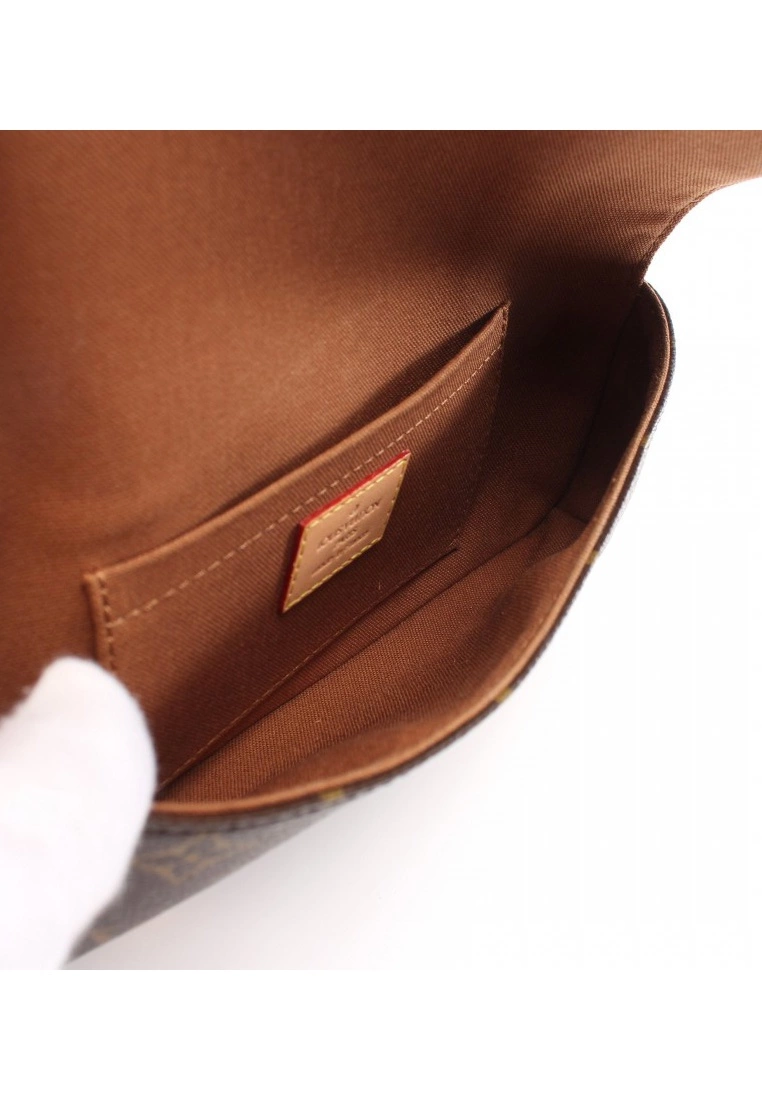 Pre-loved LOUIS VUITTON Pochette Marelle Classic Monogram handcarry bag belt bag PVC Genuine Leather Brown 5 Pre-loved LOUIS VUITTON Pochette Marelle Classic Monogram handcarry bag belt bag PVC Genuine Leather Brown - Image 3