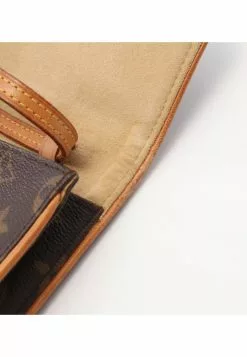 Pre-loved LOUIS VUITTON Pochette Twin GM Classic Monogram Shoulder Bag PVC Genuine Leather Brown -Louis Vuitton Shop louis vuitton 9155 9288736 5