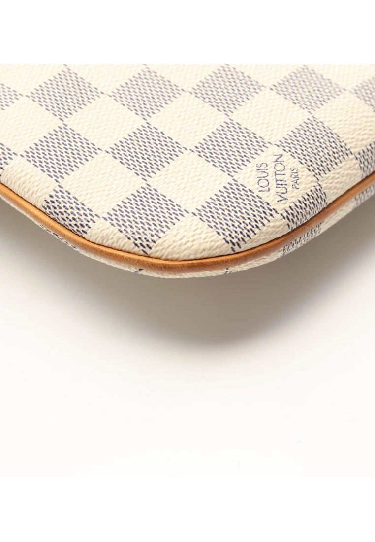 Pre-loved LOUIS VUITTON Pochette Bosphore white checkered Shoulder Bag PVC Genuine Leather white 7 Pre-loved LOUIS VUITTON Pochette Bosphore white checkered Shoulder Bag PVC Genuine Leather white - Image 5