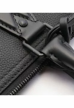 Pre-loved LOUIS VUITTON Takeoff AEROGRAM Black briefcase Business package Grainy skin Black 2 Way Style -Louis Vuitton Shop louis vuitton 9183 6988736 6