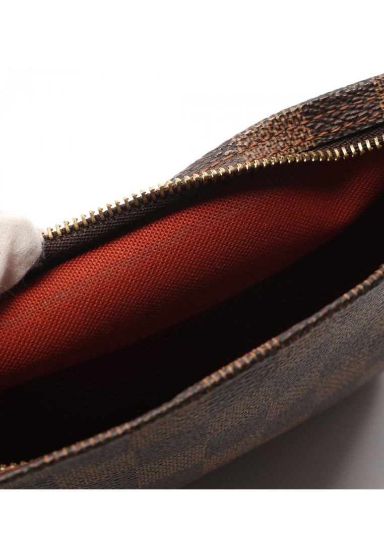 Pre-loved LOUIS VUITTON Trousse Make Up Black chessboard Handbag PVC Genuine Leather Brown 8 Pre-loved LOUIS VUITTON Trousse Make Up Black chessboard Handbag PVC Genuine Leather Brown - Image 6