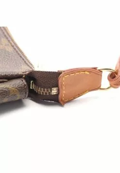 Pre-loved LOUIS VUITTON Handbags & Accessories Classic Monogram clutch PVC Leather Brown -Louis Vuitton Shop louis vuitton 9314 7213836 6