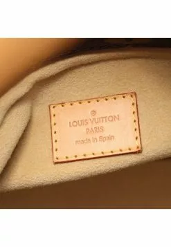 Pre-loved LOUIS VUITTON Artsy MM Classic Monogram Shoulder Bag PVC Genuine Leather Brown -Louis Vuitton Shop louis vuitton 9335 9013836 4