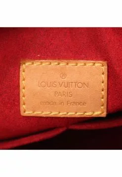 Pre-loved LOUIS VUITTON Multiple cite Classic Monogram Handbag PVC Genuine Leather Brown 13 Pre-loved LOUIS VUITTON Multiple cite Classic Monogram Handbag PVC Genuine Leather Brown -Louis Vuitton Shop louis vuitton 9352 3513836 4