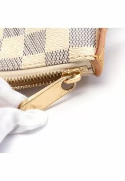 Pre-loved LOUIS VUITTON Totally PM white checkered Shoulder Bag Tote Bag PVC Genuine Leather white 17 Pre-loved LOUIS VUITTON Totally PM white checkered Shoulder Bag Tote Bag PVC Genuine Leather white -Louis Vuitton Shop louis vuitton 9353 9313836 8