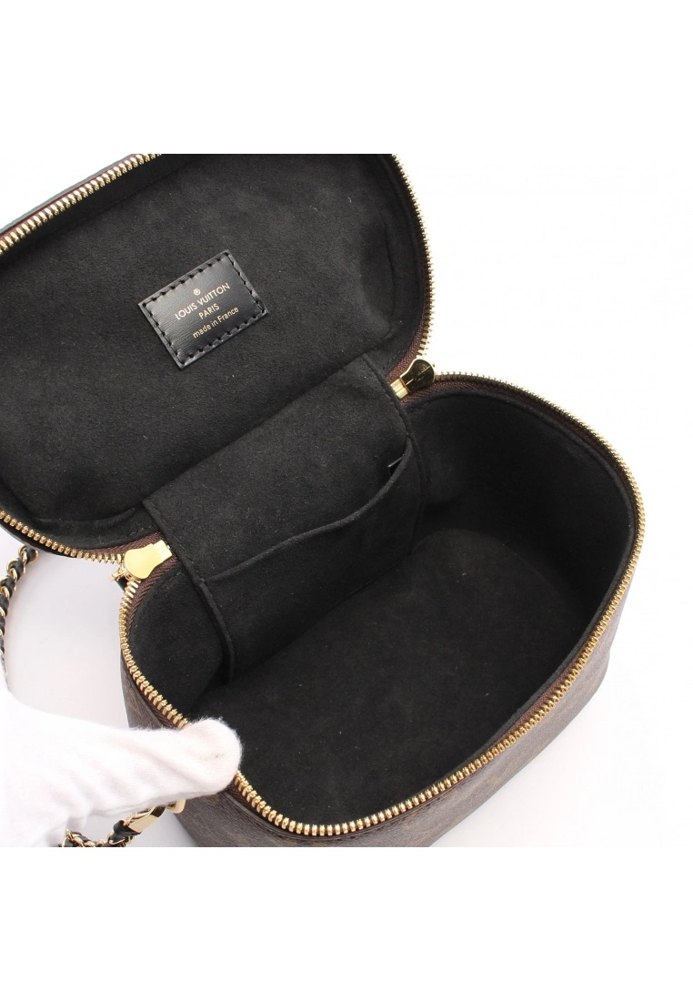 Pre-loved LOUIS VUITTON Vanity NV PM Classic Monogram Reverse Handbag Toiletry Bag PVC Genuine Leather Brown Black 2 Way Style 5 Pre-loved LOUIS VUITTON Vanity NV PM Classic Monogram Reverse Handbag Toiletry Bag PVC Genuine Leather Brown Black 2 Way Style - Image 3