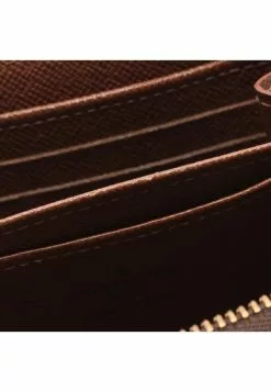 Pre-loved LOUIS VUITTON Classic Monogram Coin Pouch PVC Brown -Louis Vuitton Shop louis vuitton 9378 0223836 5