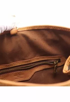 Pre-loved LOUIS VUITTON Batignolles Horizontal Classic Monogram Shoulder Bag PVC Genuine Leather Brown 15 Pre-loved LOUIS VUITTON Batignolles Horizontal Classic Monogram Shoulder Bag PVC Genuine Leather Brown -Louis Vuitton Shop louis vuitton 9392 9423836 6