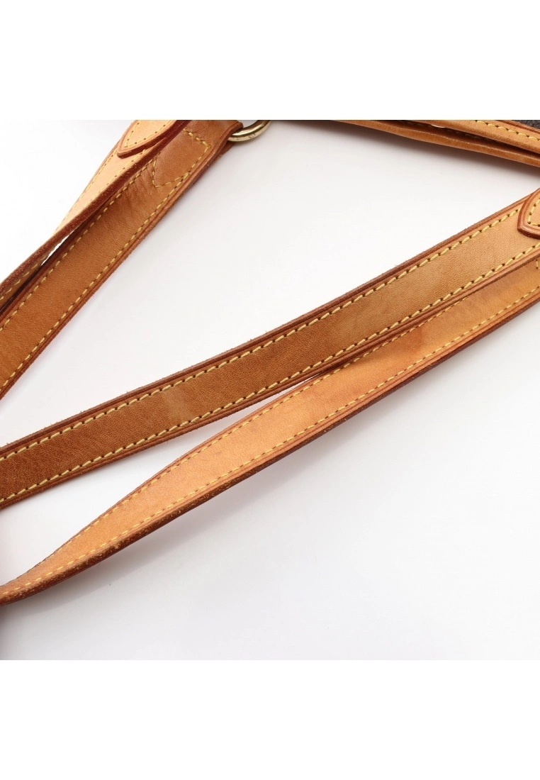 Pre-loved LOUIS VUITTON Batignolles Horizontal Classic Monogram Shoulder Bag PVC Genuine Leather Brown 9 Pre-loved LOUIS VUITTON Batignolles Horizontal Classic Monogram Shoulder Bag PVC Genuine Leather Brown - Image 7