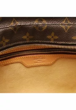 Pre-loved LOUIS VUITTON Luco Classic Monogram Shoulder Bag Tote Bag PVC Genuine Leather Brown 13 Pre-loved LOUIS VUITTON Luco Classic Monogram Shoulder Bag Tote Bag PVC Genuine Leather Brown -Louis Vuitton Shop louis vuitton 9394 8823836 4