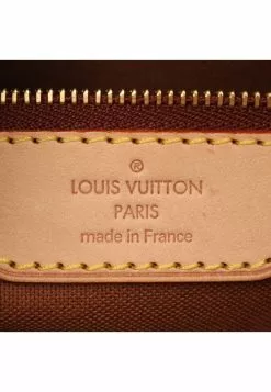 Pre-loved LOUIS VUITTON Batignolles Horizontal Classic Monogram Shoulder Bag PVC Genuine Leather Brown 12 Pre-loved LOUIS VUITTON Batignolles Horizontal Classic Monogram Shoulder Bag PVC Genuine Leather Brown -Louis Vuitton Shop louis vuitton 9408 8923836 4