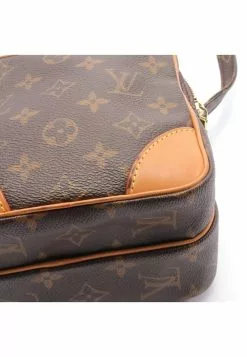 Pre-loved LOUIS VUITTON Amazon double layered Classic Monogram Shoulder Bag PVC Genuine Leather Brown -Louis Vuitton Shop louis vuitton 9426 5823836 7