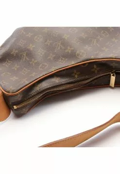 Pre-loved LOUIS VUITTON Croissant GM Classic Monogram Shoulder Bag PVC Genuine Leather Brown 16 Pre-loved LOUIS VUITTON Croissant GM Classic Monogram Shoulder Bag PVC Genuine Leather Brown -Louis Vuitton Shop louis vuitton 9532 8408836 7