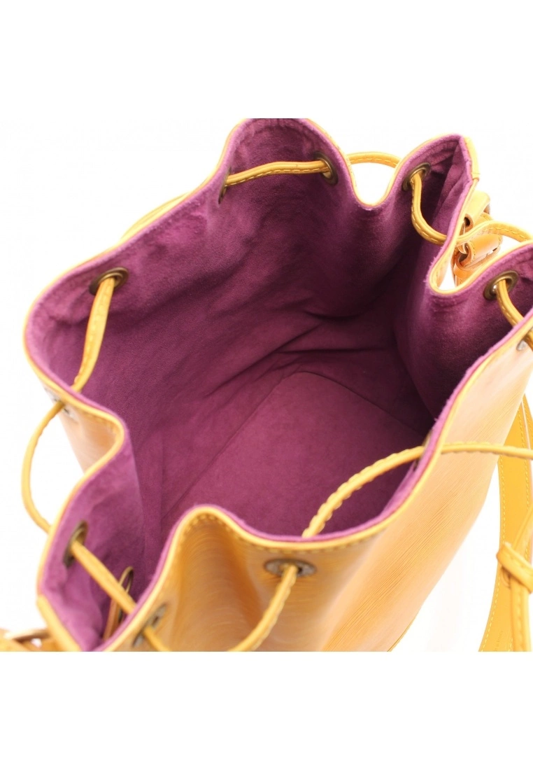 Pre-loved LOUIS VUITTON Noe Waved Pattern Yellow Genuine Leather Shoulder Bag hyellow 5 Pre-loved LOUIS VUITTON Noe Waved Pattern Yellow Genuine Leather Shoulder Bag hyellow - Image 3