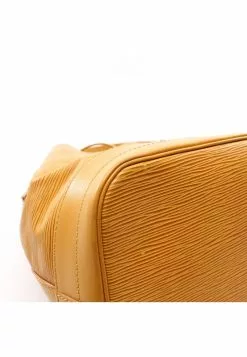 Pre-loved LOUIS VUITTON Noe Waved Pattern Yellow Genuine Leather Shoulder Bag hyellow 17 Pre-loved LOUIS VUITTON Noe Waved Pattern Yellow Genuine Leather Shoulder Bag hyellow -Louis Vuitton Shop louis vuitton 9539 0318836 8