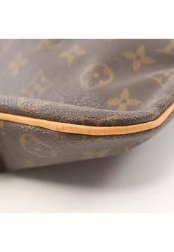 Pre-loved LOUIS VUITTON Pochette Bosphore Classic Monogram Shoulder Bag PVC Genuine Leather Brown -Louis Vuitton Shop louis vuitton 9556 7708836 5