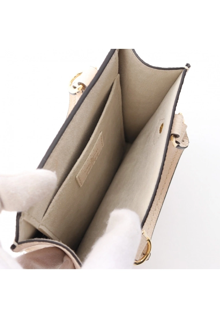 Pre-loved LOUIS VUITTON PETIT Sac plat Classic Monogram empreinte embossed Genuine Leather Handbag Beige multi 2 Way Style 5 Pre-loved LOUIS VUITTON PETIT Sac plat Classic Monogram empreinte embossed Genuine Leather Handbag Beige multi 2 Way Style - Image 3