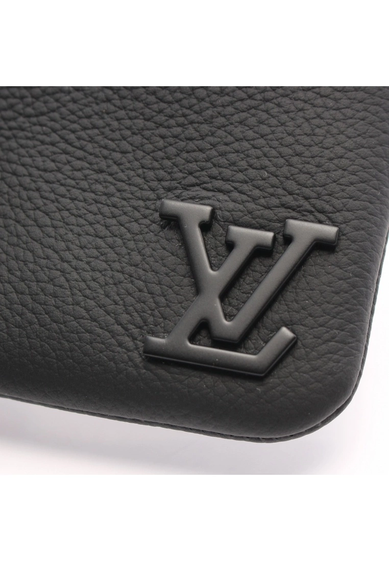 Pre-loved LOUIS VUITTON Pochette Cley AEROGRAM Black Genuine Leather Coin Pouch Black Chain hook buckle 8 Pre-loved LOUIS VUITTON Pochette Cley AEROGRAM Black Genuine Leather Coin Pouch Black Chain hook buckle - Image 6